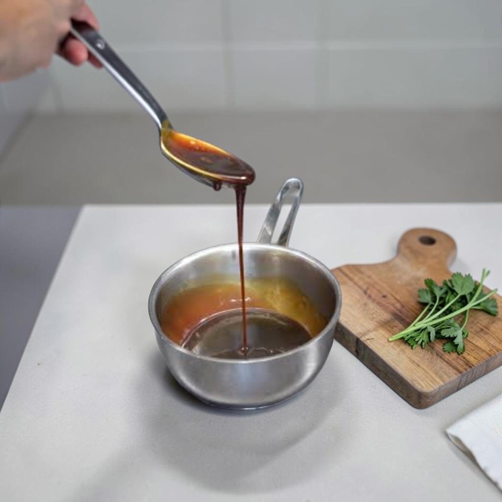 Demi-glace de veau maison Bistro D Chicoutimi 350 g
